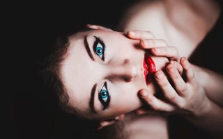 maquillage yeux bleus
