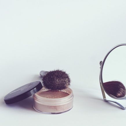 Les types de maquillage en poudre à couverture complète